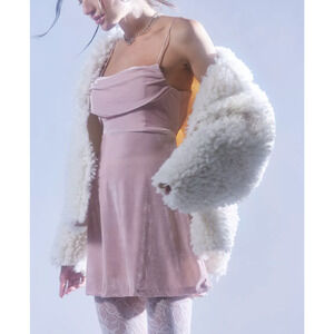 UO Mallory Velvet Mini Dress Pink NWT Medium